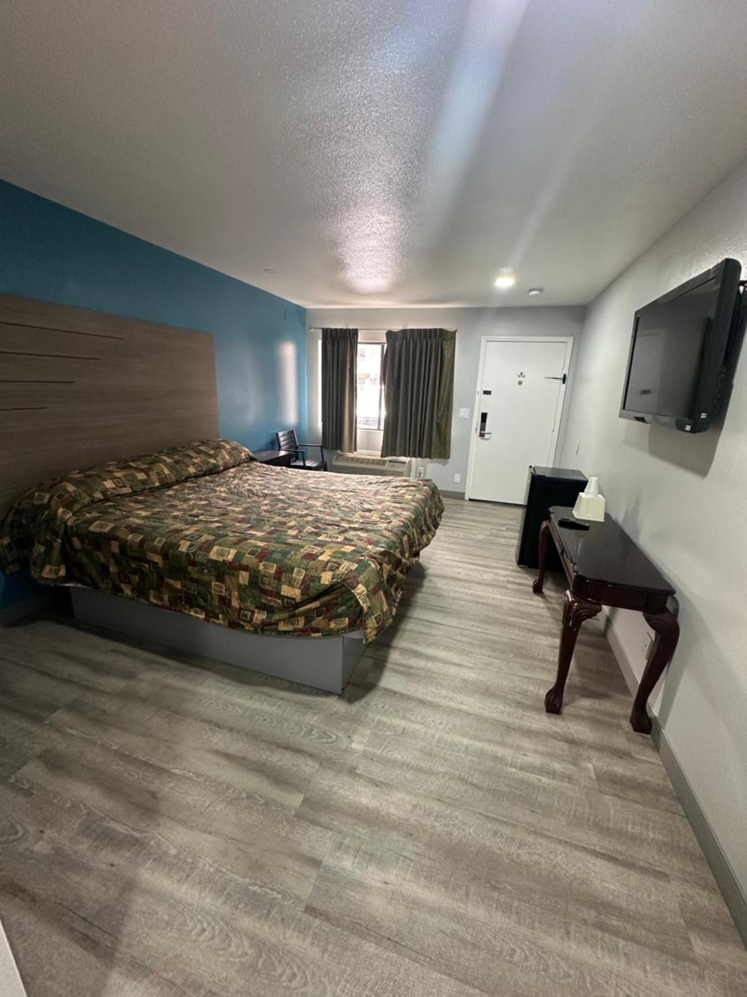 Palm Inn Hotel Near Tyler Mall ริเวอร์ไซด์ ภายนอก รูปภาพ